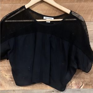 Billabong cropped short sleeve top